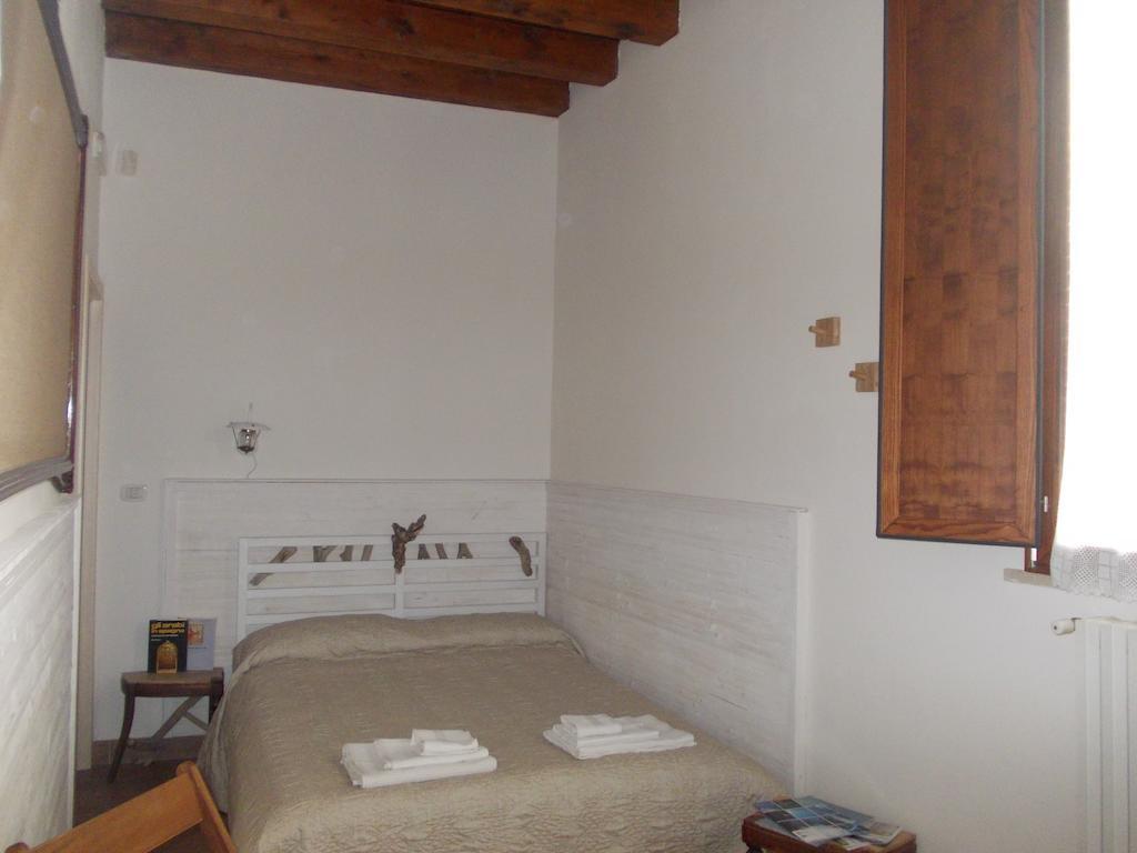 4 Camere A Trani Rom bilde